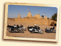 Un circuit inoubliable en Inde au Rajasthan « La Terre des Maharajas » en Royal Enfield 500