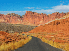 American Dream Tours - Moab, UT > Arches & Capitol Reef Nat'l Park > Torrey, UT