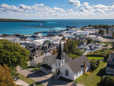 The Great Lakes Tour - Mackinaw City, MI