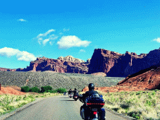 American Dream Tours - Moab, UT > Arches & Capitol Reef Nat'l Park > Torrey, UT