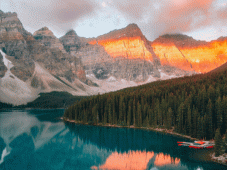 Canadian Dream Tours - Canmore, AB > Lake Louise > Revelstoke, BC
