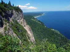 Grandeur Nature Tours - Percé, QC > Parc National Forillon > Carleton-Sur-Mer, QC