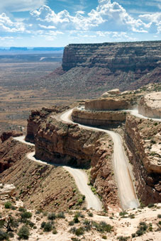 American Dream Tours - Bluff, UT > Moki Dugway > Arches Nat’l Park > Moab, UT